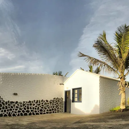 Caleton Del Golfo Apartment *